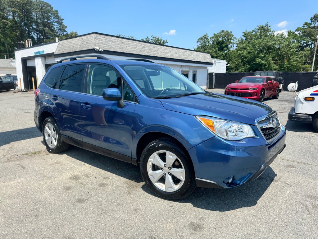 2015 Subaru Forester Image 1