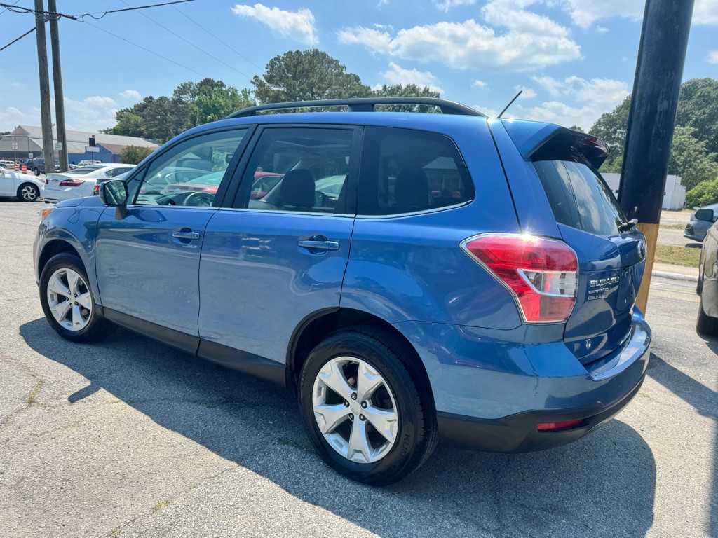 2015 Subaru Forester Image 7