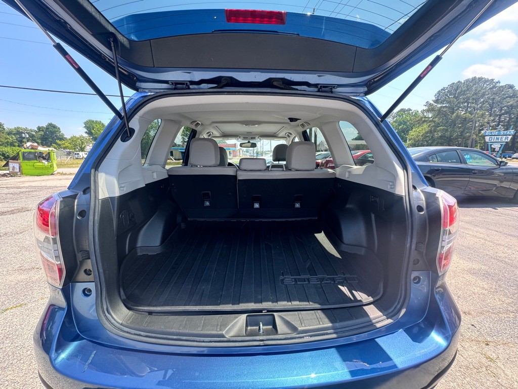2015 Subaru Forester Image 8