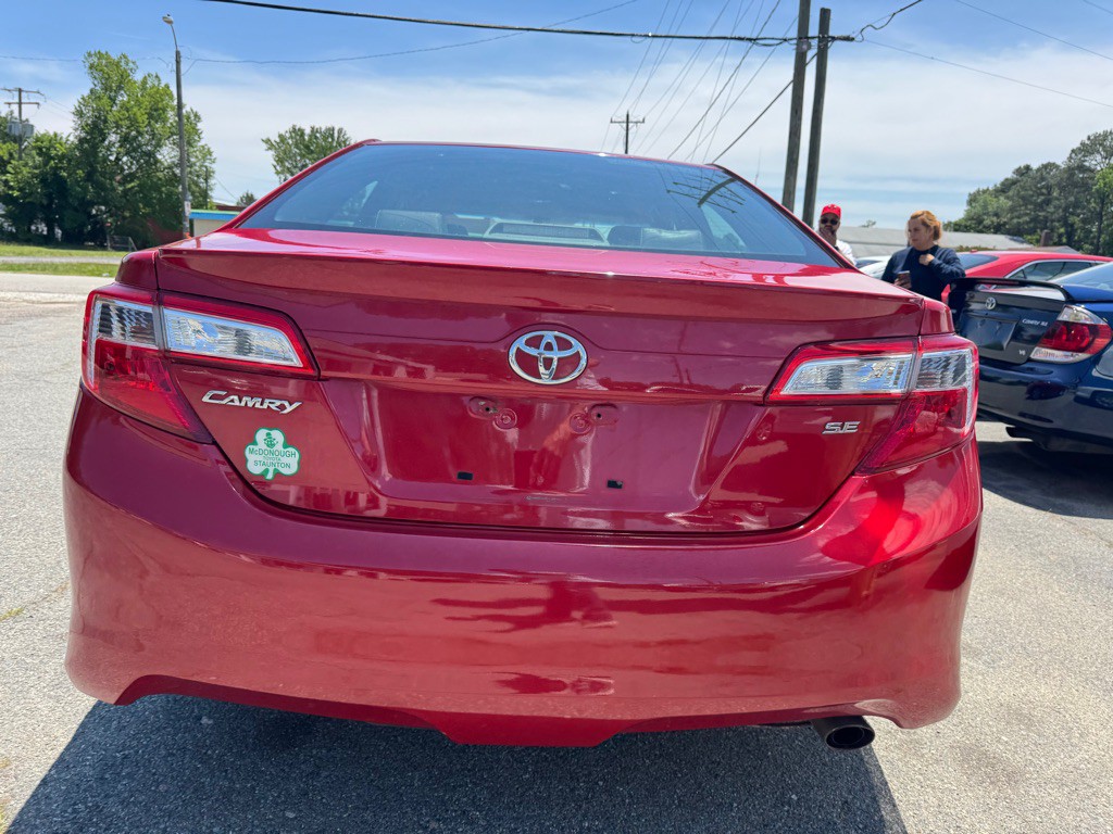 2014 Toyota Camry Image 7