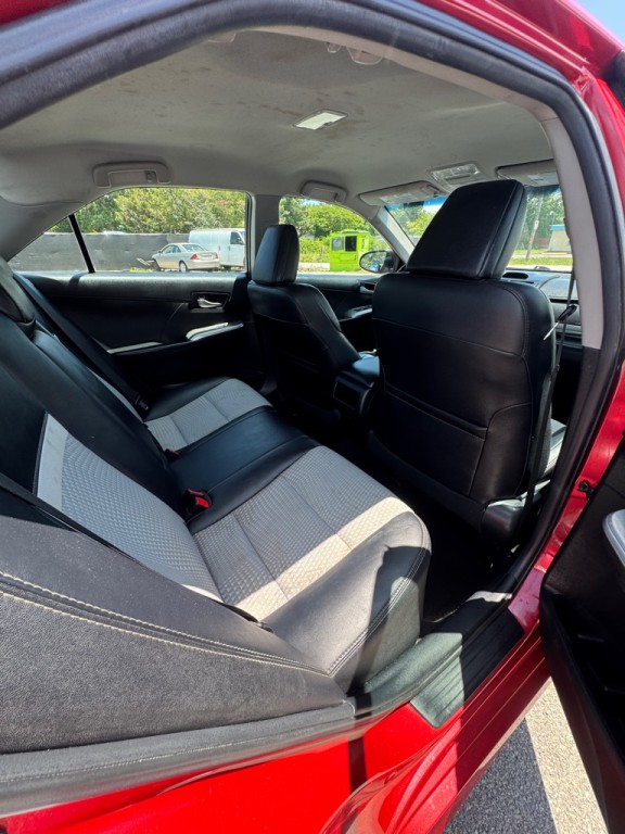 2014 Toyota Camry Image 13