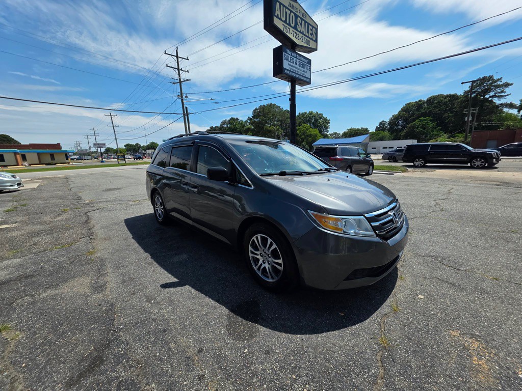 2012 Honda Odyssey Image 2