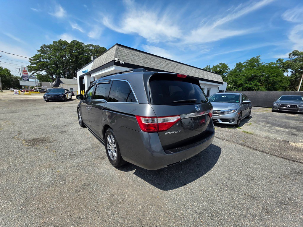 2012 Honda Odyssey Image 5