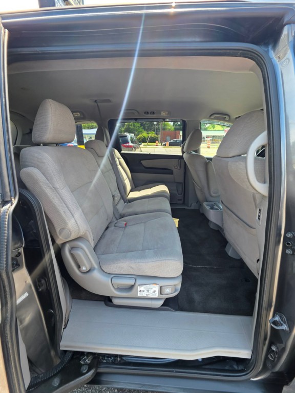2012 Honda Odyssey Image 12