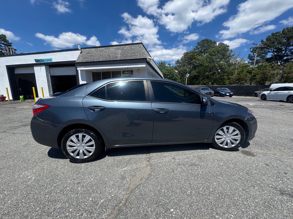 2016 Toyota Corolla Image 7