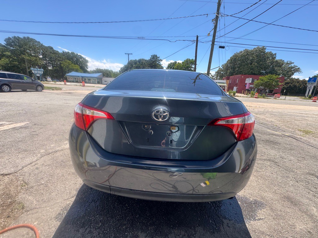 2016 Toyota Corolla Image 10