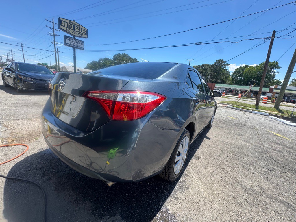 2016 Toyota Corolla Image 11
