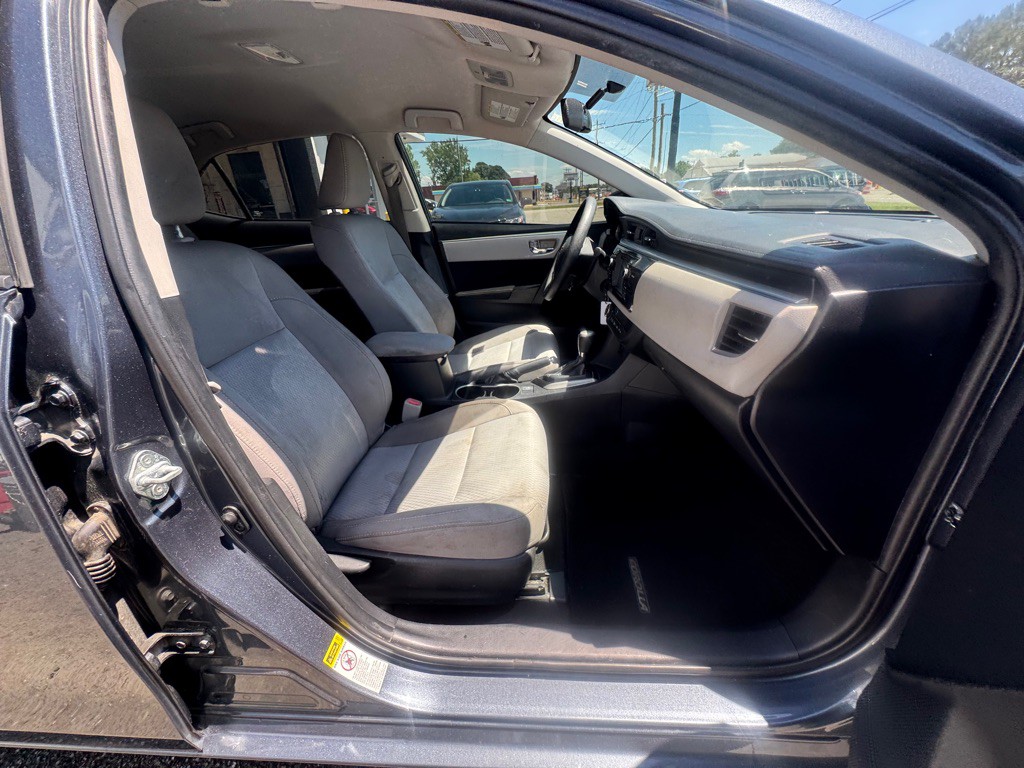 2016 Toyota Corolla Image 14