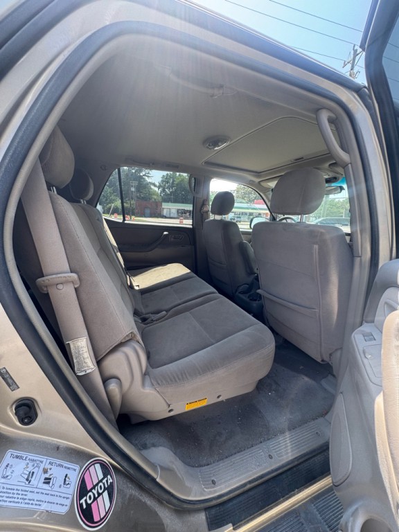 2006 Toyota Sequoia Image 11