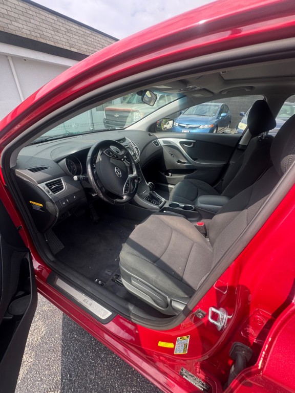 2015 Hyundai Elantra Image 13