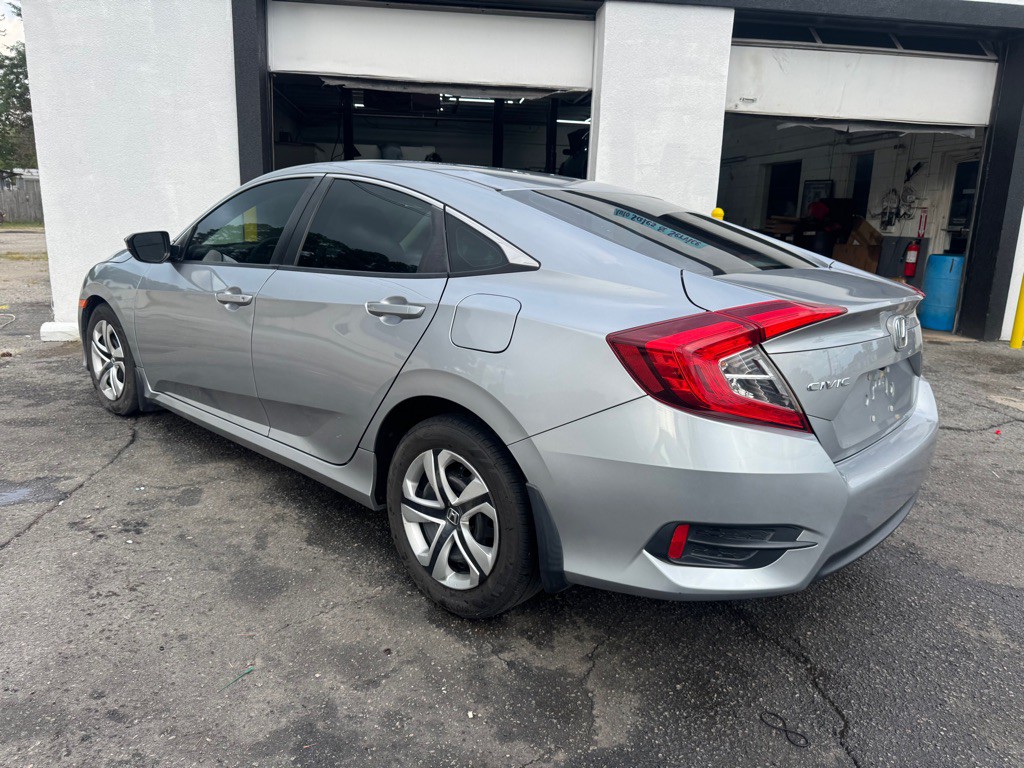 2017 Honda Civic Image 4