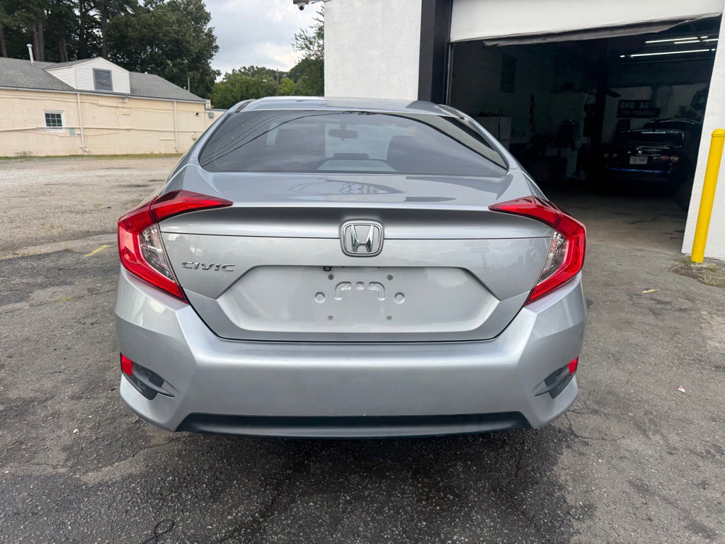 2017 Honda Civic Image 6