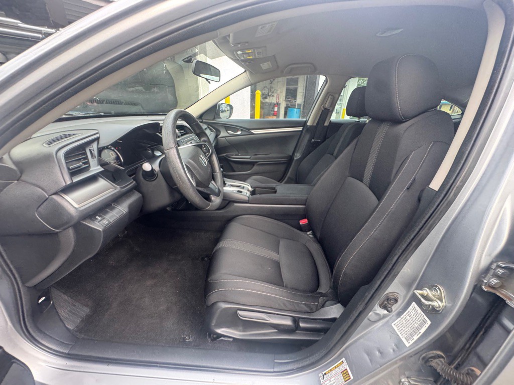 2017 Honda Civic Image 8