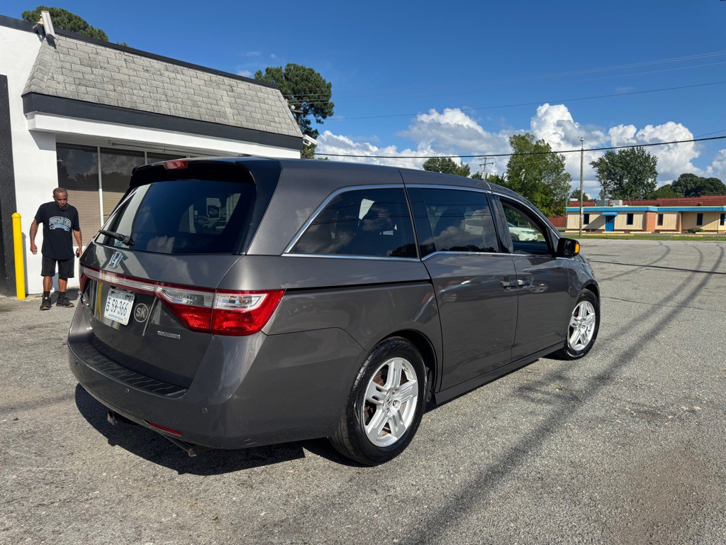 2013 Honda Odyssey Image 5