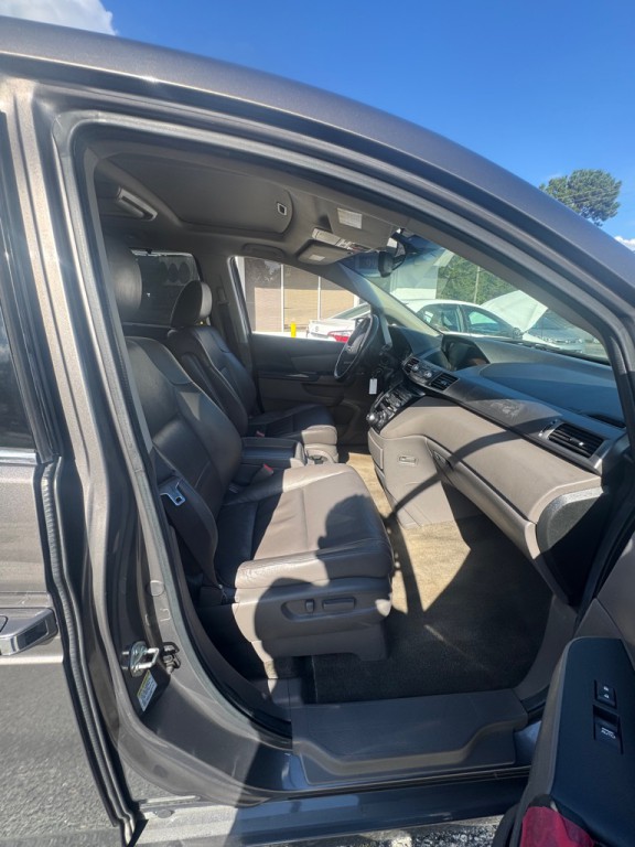 2013 Honda Odyssey Image 8