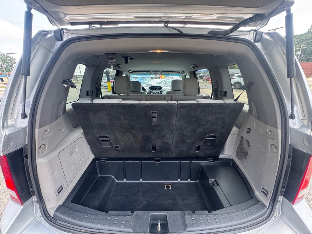 2015 Honda Pilot Image 16