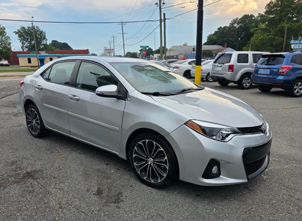2016 Toyota Corolla Image 4