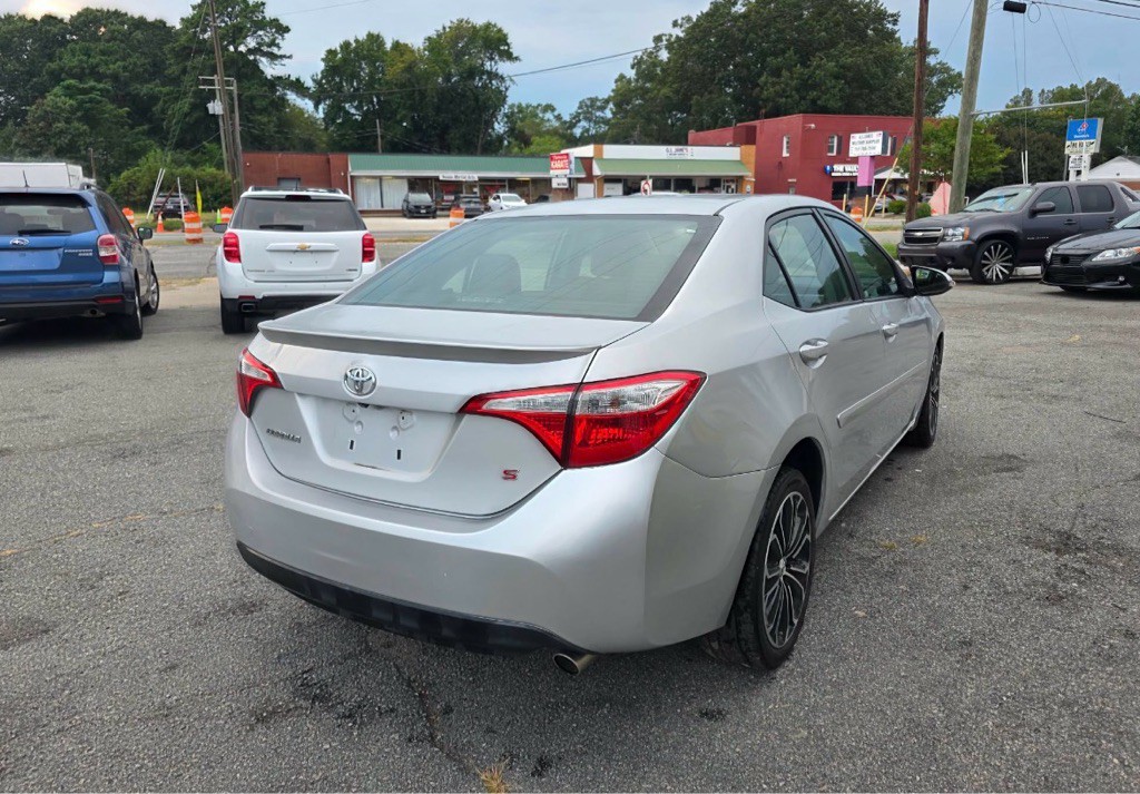 2016 Toyota Corolla Image 5