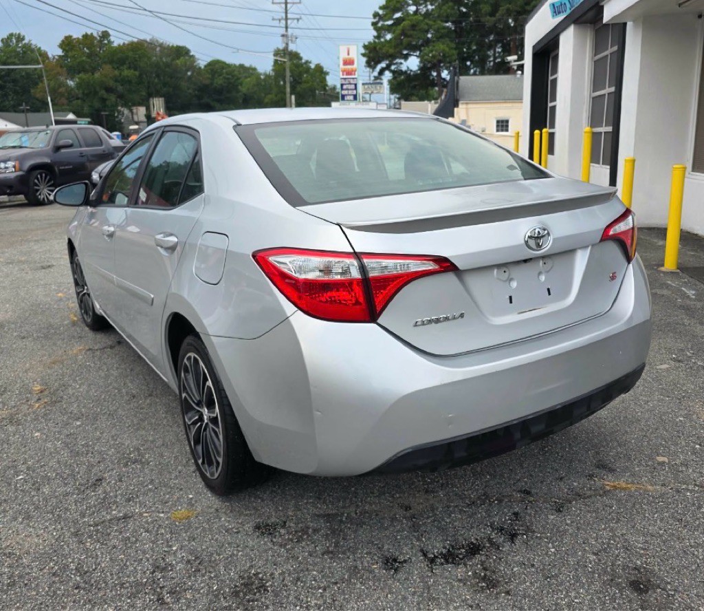 2016 Toyota Corolla Image 7