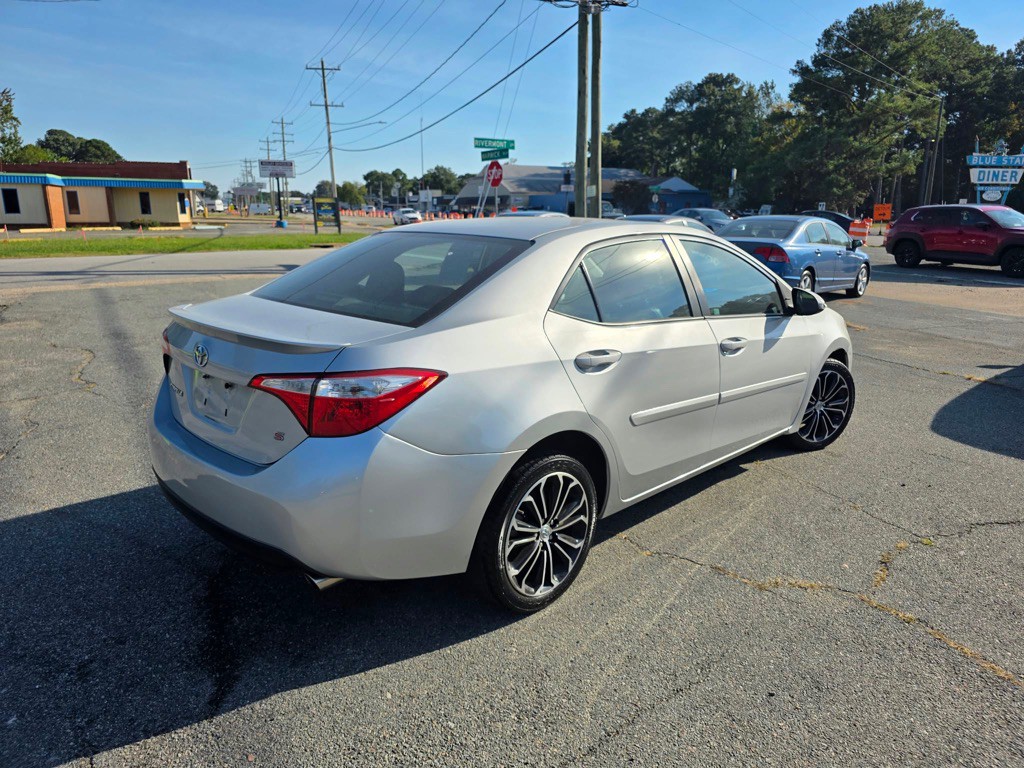 2016 Toyota Corolla Image 4