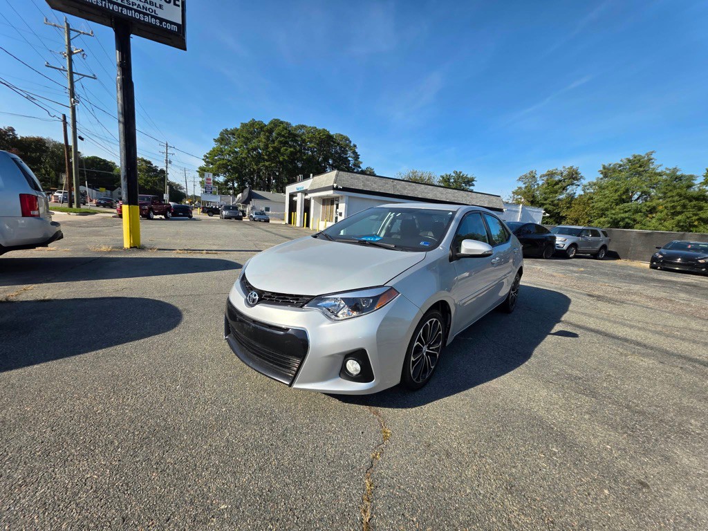 2016 Toyota Corolla Image 11