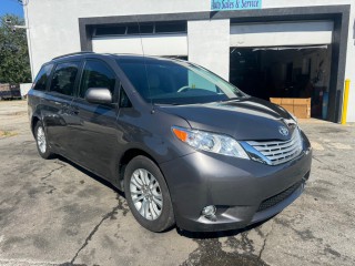 Image for 2014 Toyota Sienna XLE 8-PASSENGER ID: 7655022