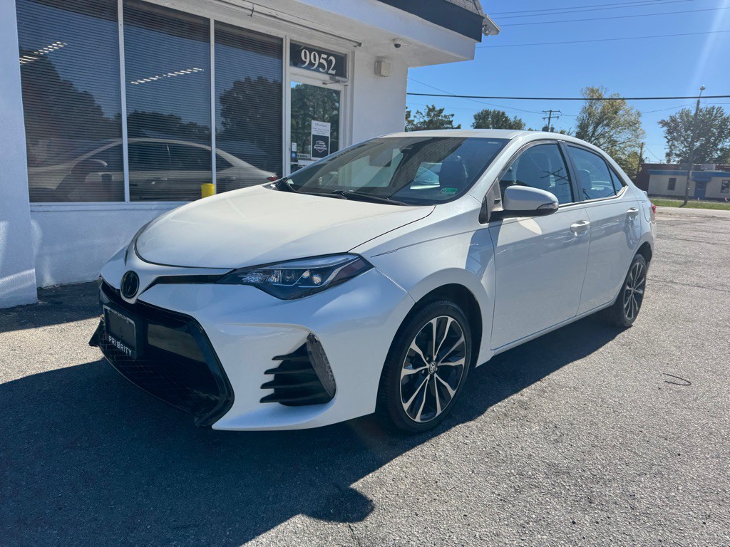 2017 Toyota Corolla Image 2