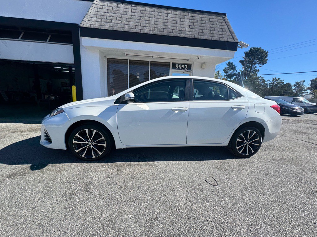 2017 Toyota Corolla Image 3