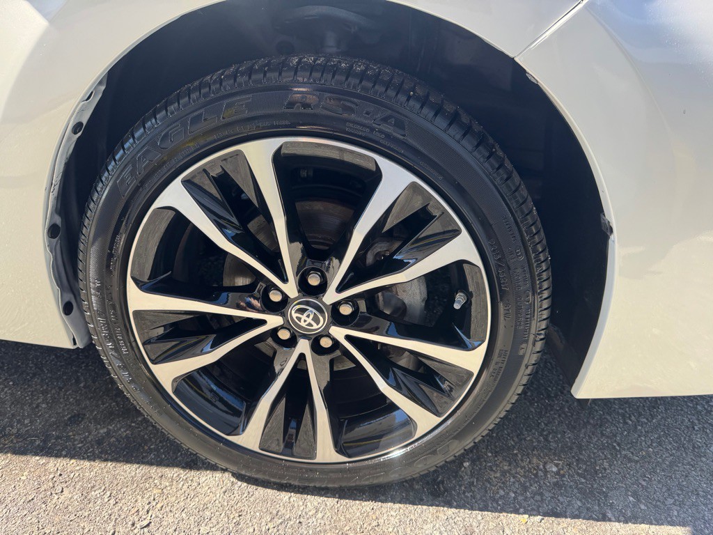 2017 Toyota Corolla Image 9