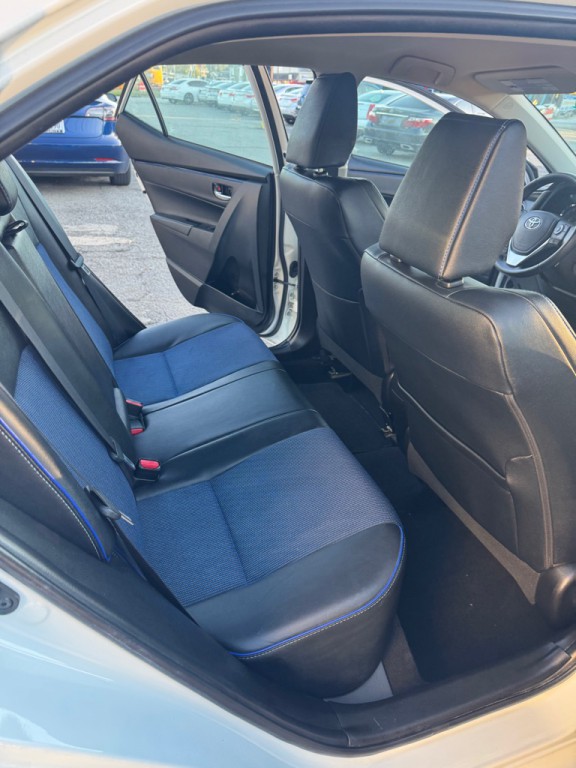 2017 Toyota Corolla Image 13
