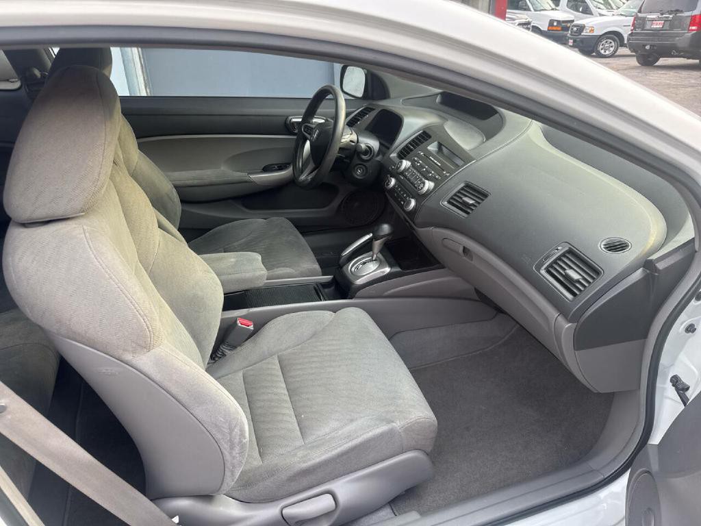 2011 Honda Civic Image 6