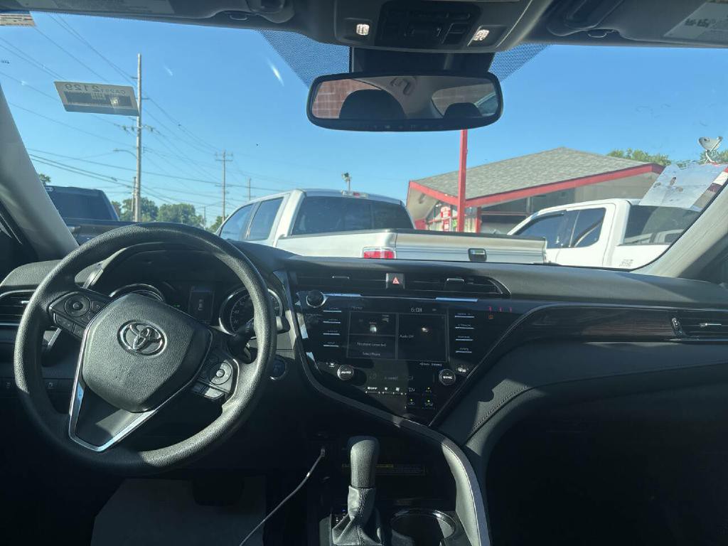 2020 Toyota Camry Image 6