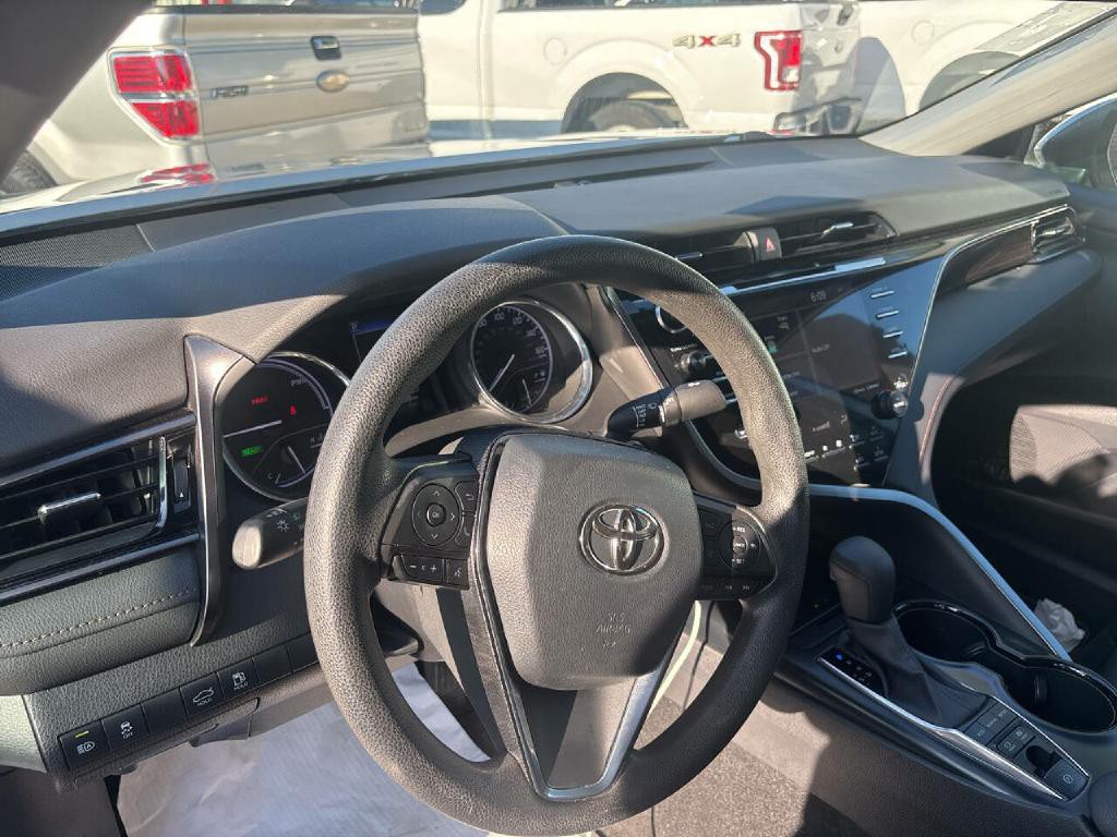 2020 Toyota Camry Image 12