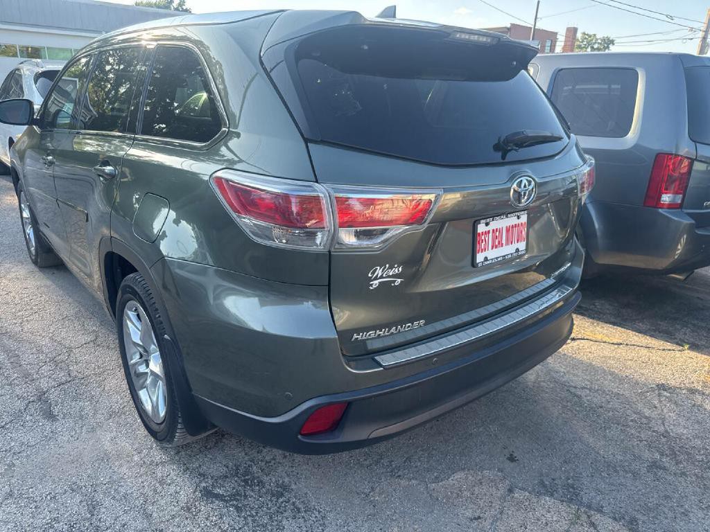 2015 Toyota Highlander Image 4