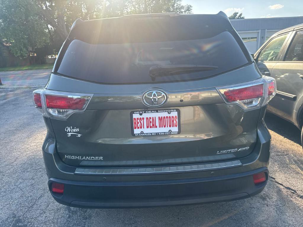 2015 Toyota Highlander Image 5