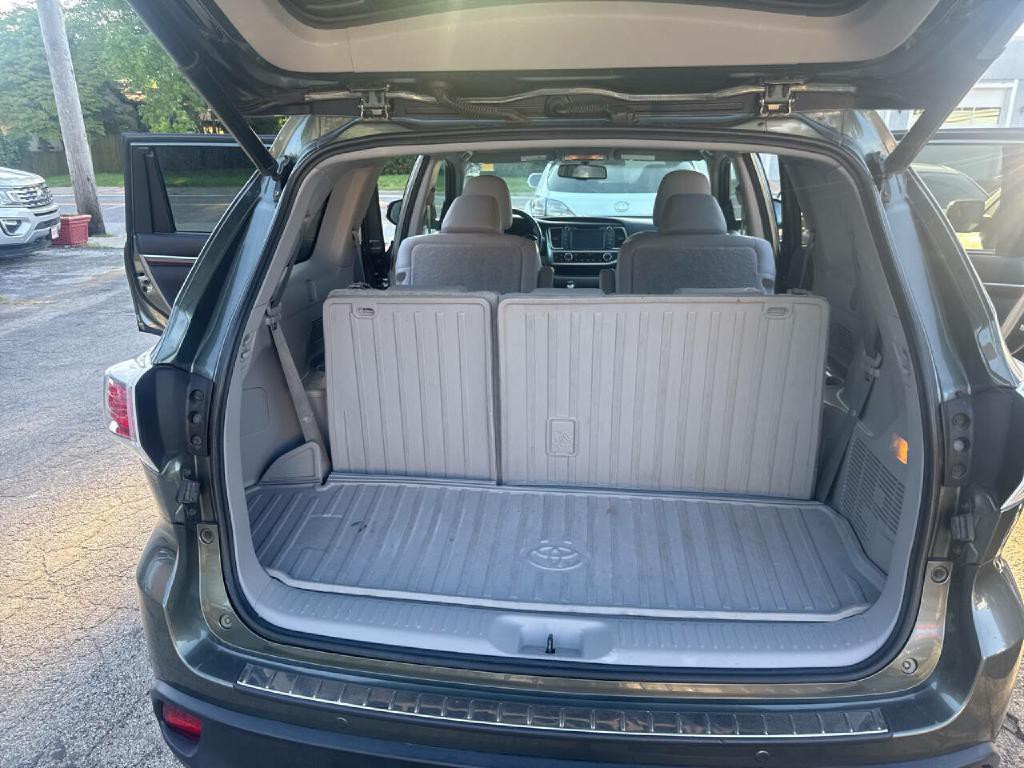 2015 Toyota Highlander Image 13