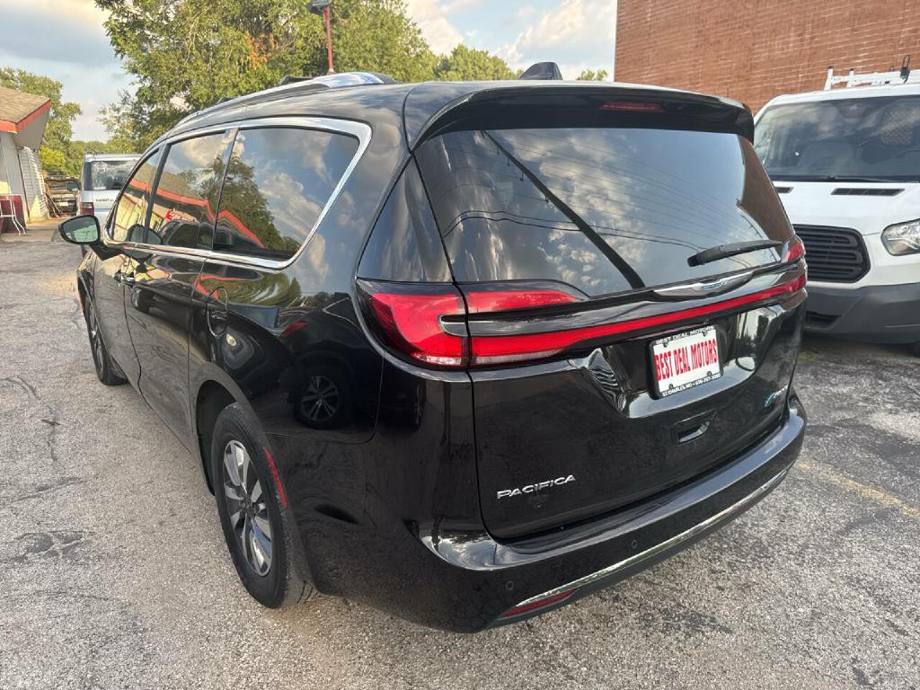2021 Chrysler Pacifica Image 5