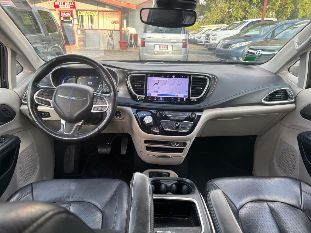 2021 Chrysler Pacifica Image 11