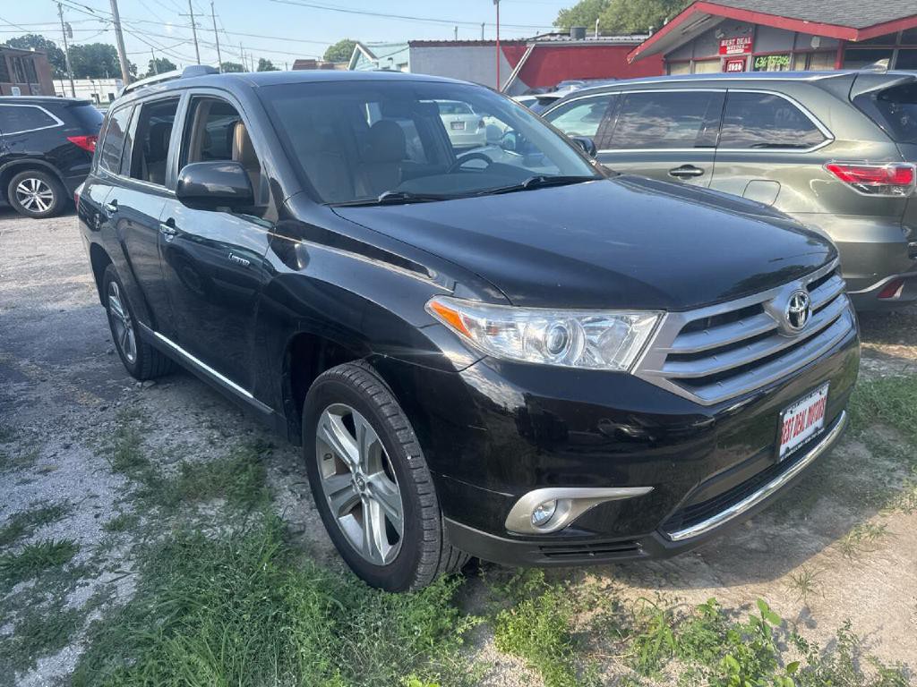 2013 Toyota Highlander Image 2