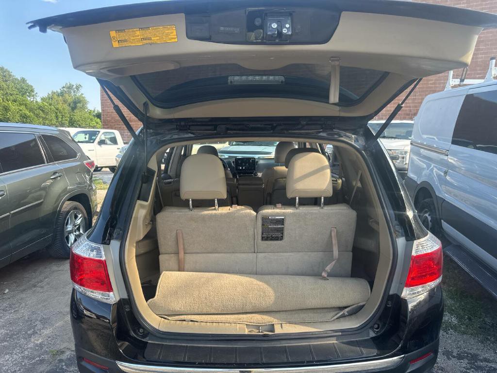 2013 Toyota Highlander Image 11