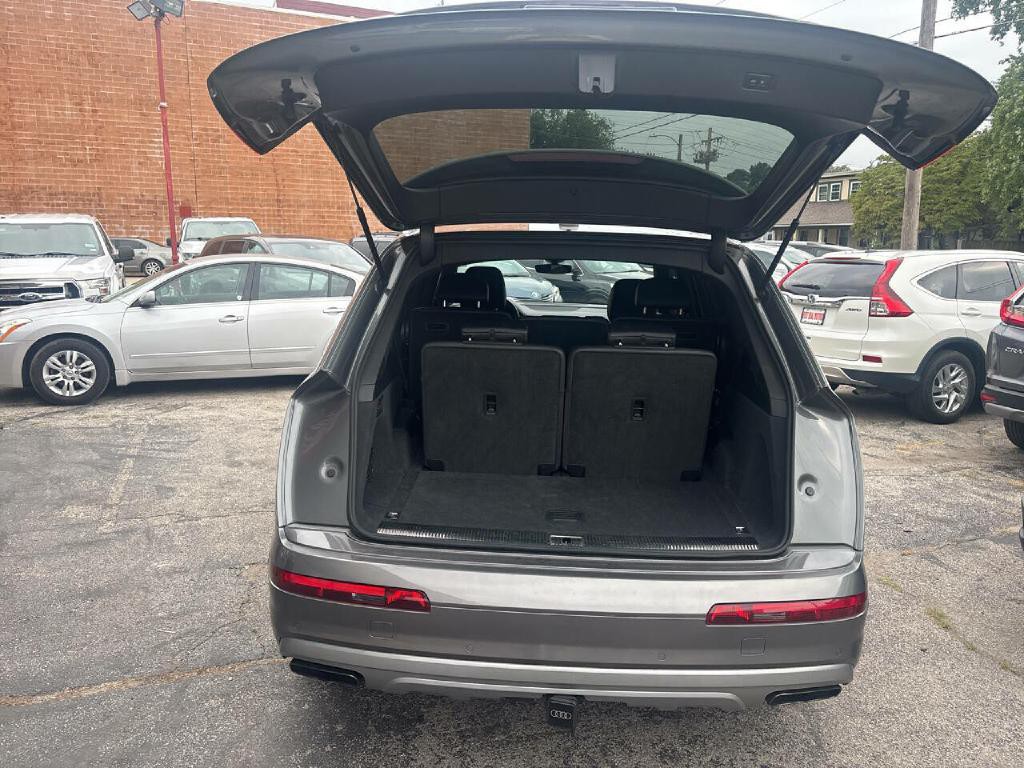 2017 Audi Q7 Image 8