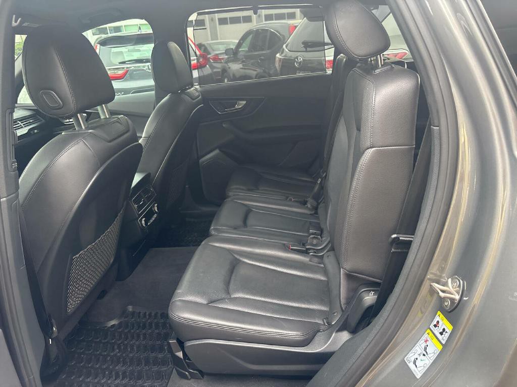 2017 Audi Q7 Image 10