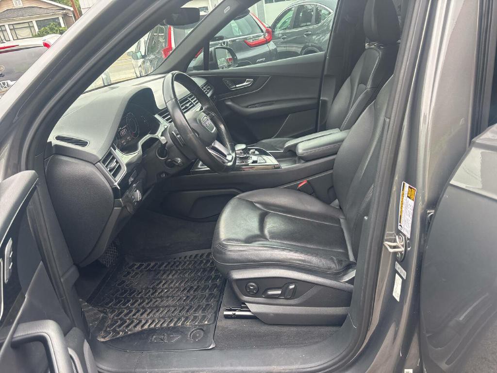 2017 Audi Q7 Image 12