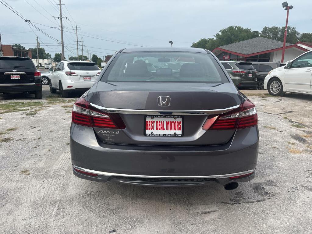 2016 Honda Accord Image 5