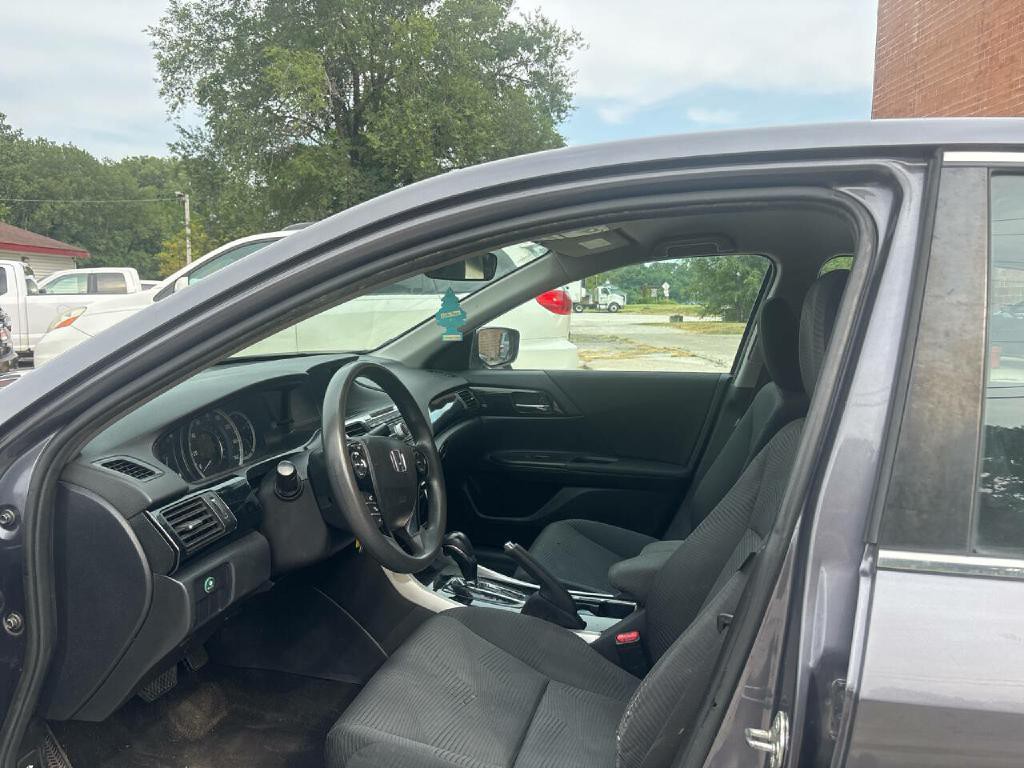 2016 Honda Accord Image 9