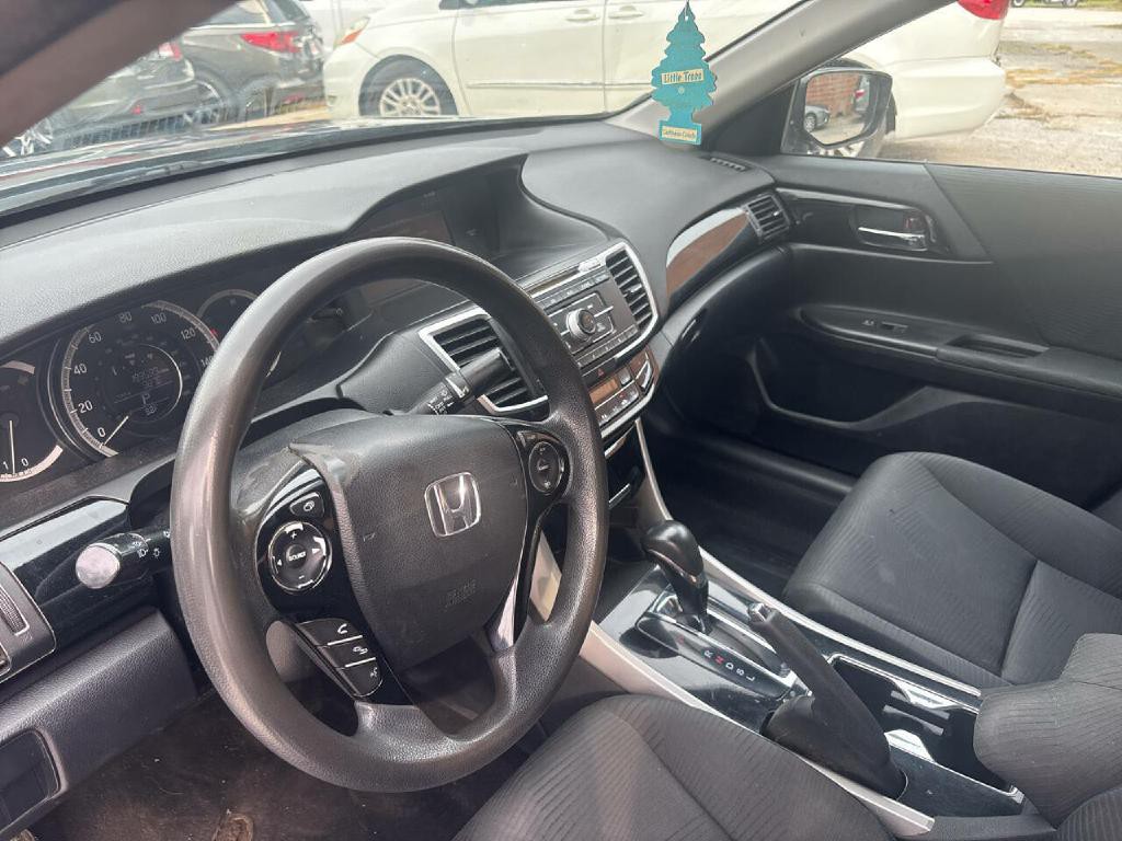 2016 Honda Accord Image 10