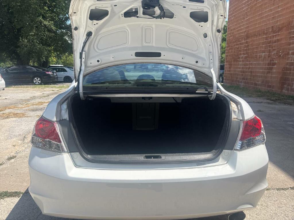2009 Honda Accord Image 7
