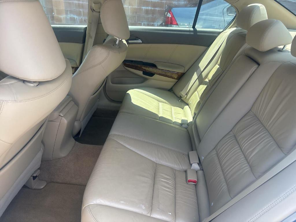 2009 Honda Accord Image 9