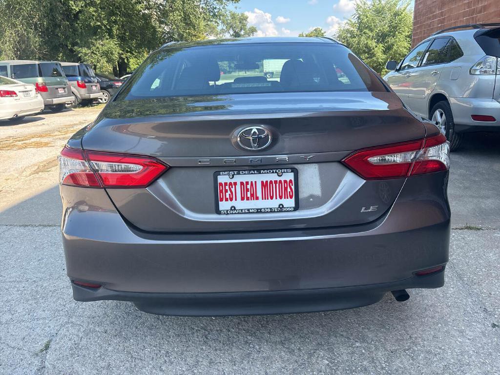 2018 Toyota Camry Image 3
