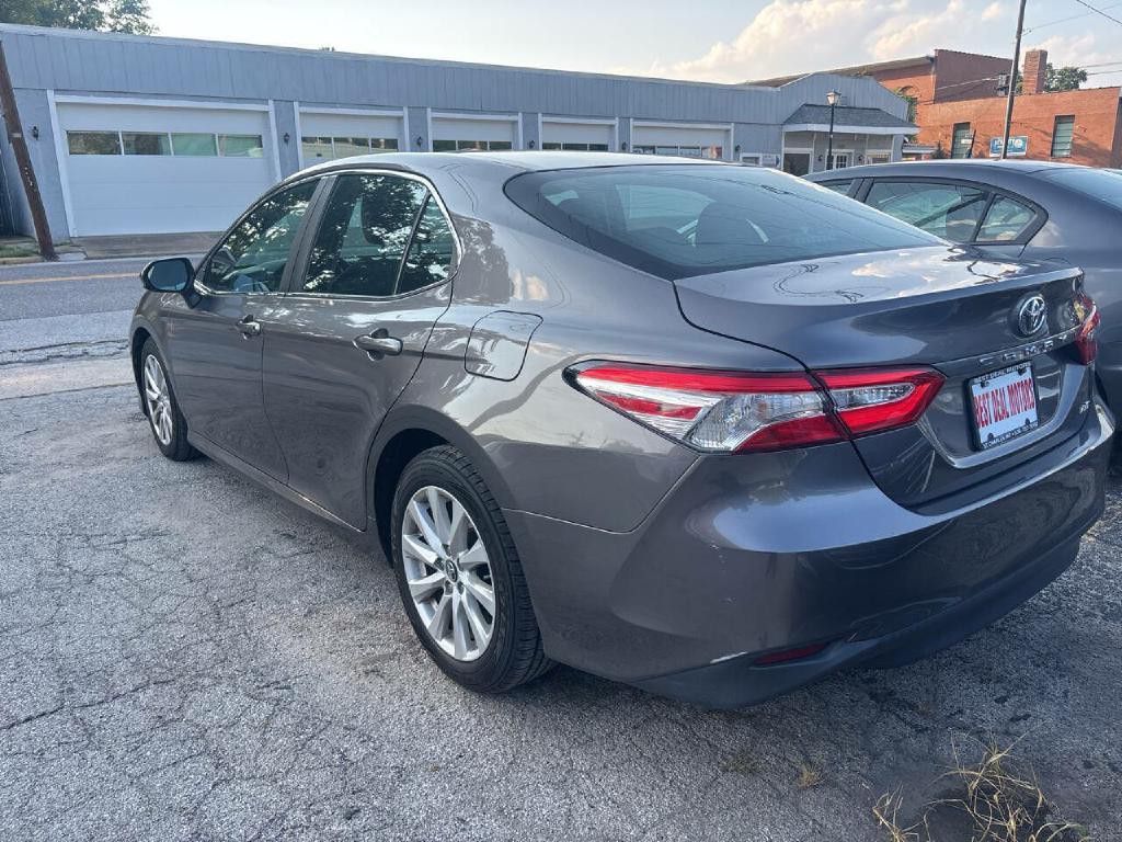 2018 Toyota Camry Image 6